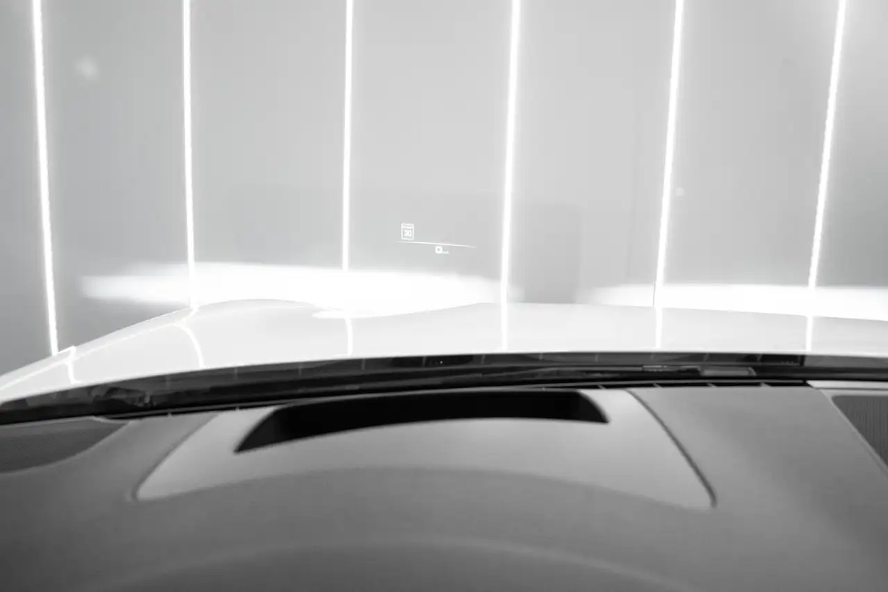 Porsche Panamera - Image 22