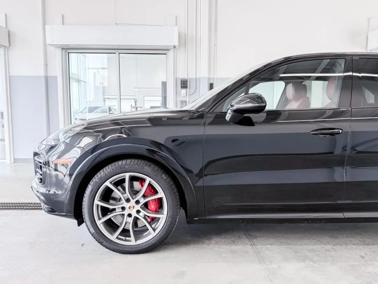 Porsche Cayenne - Image 7