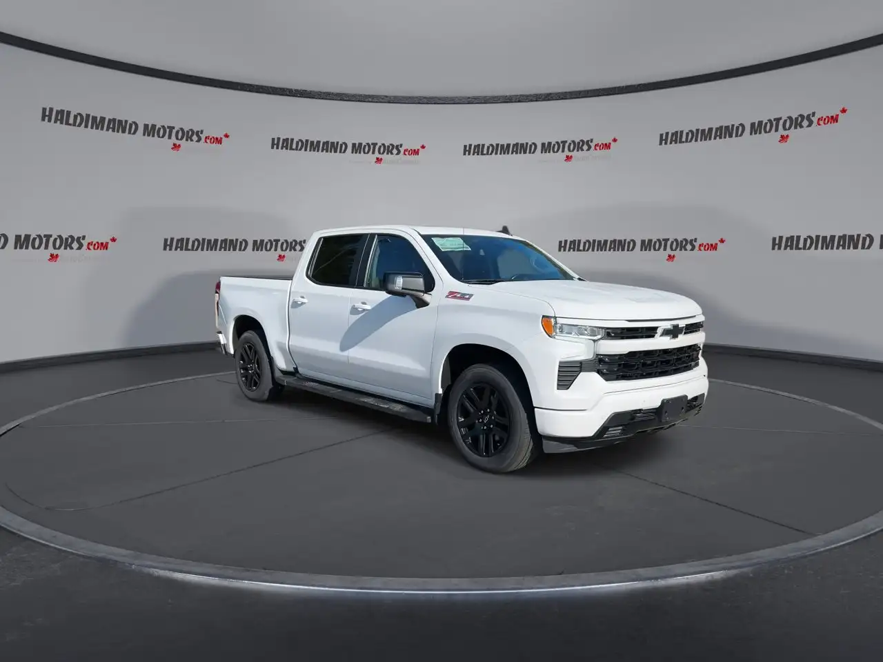 Chevrolet Silverado 1500 - Image 2