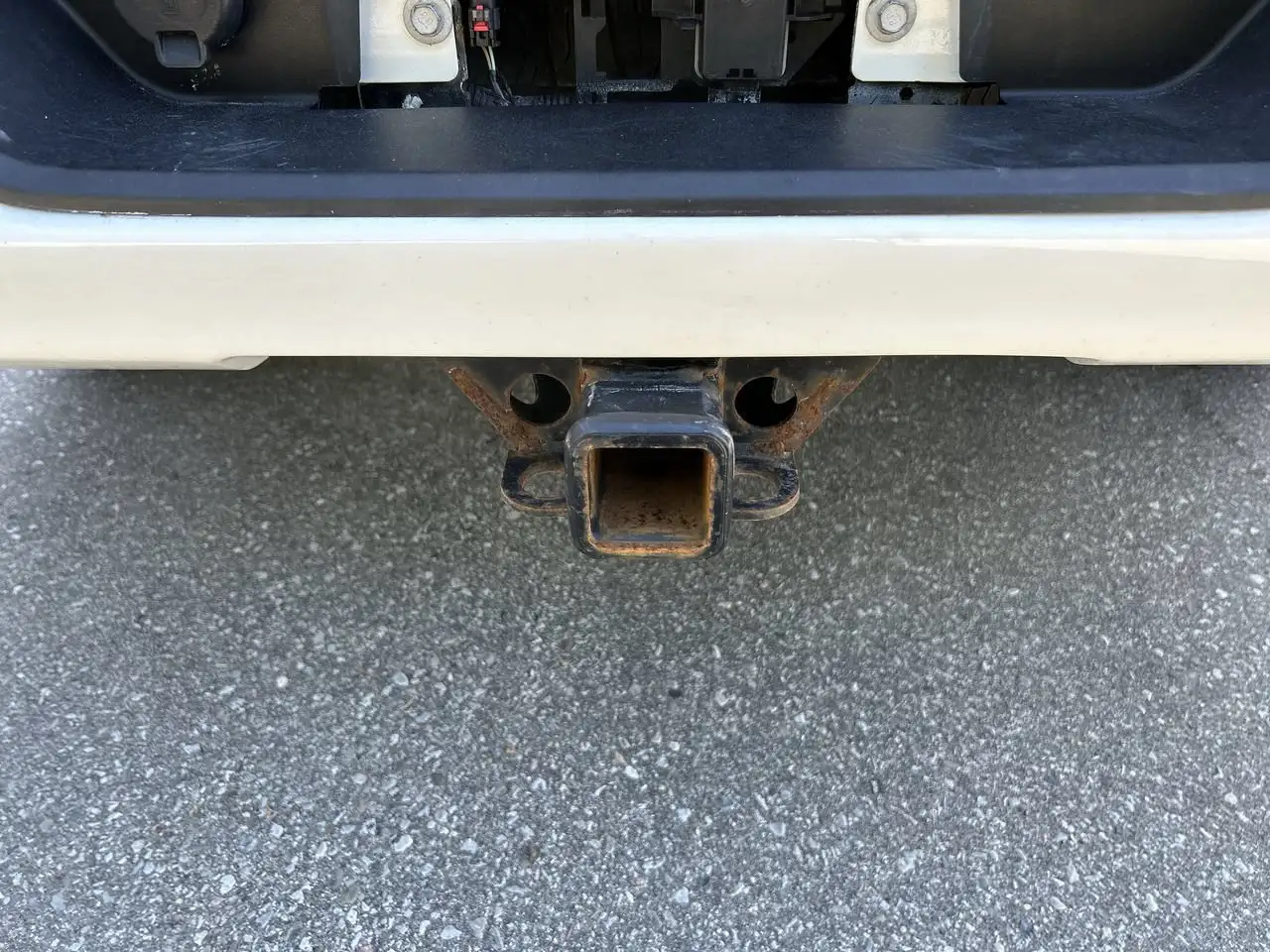 Chevrolet Silverado 1500 - Image 21