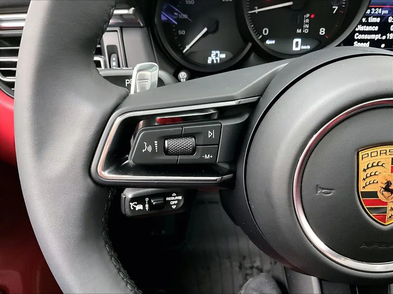 Porsche Macan - Image 19