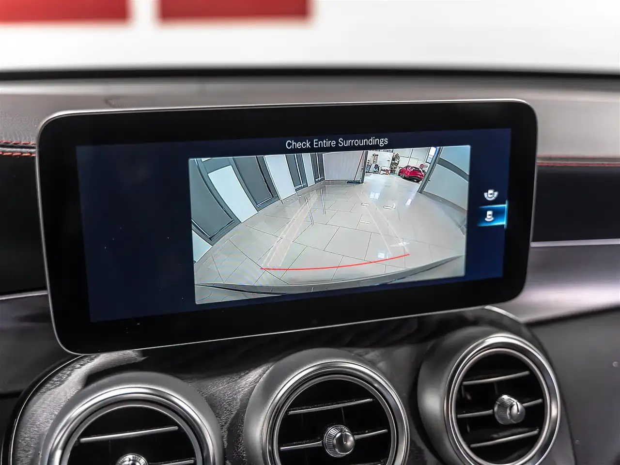 Mercedes-Benz GLC - Image 17