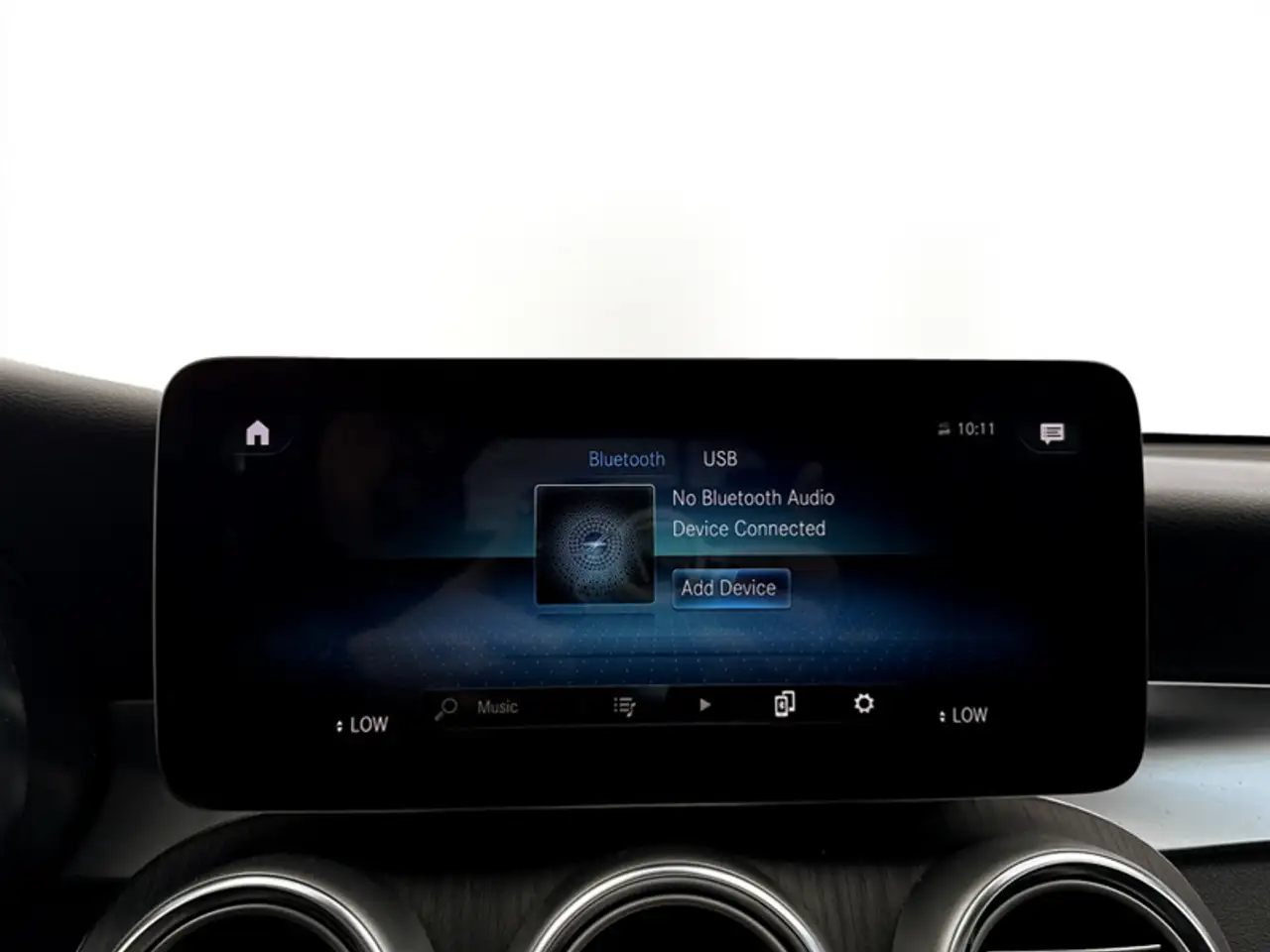 Mercedes-Benz GLC - Image 28