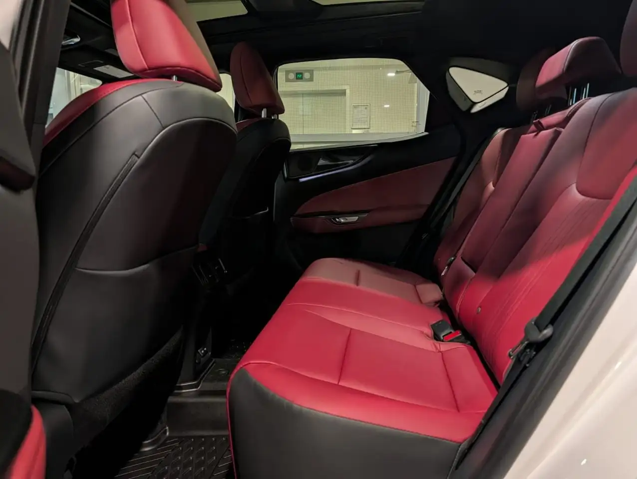 Lexus NX 350 - Image 8