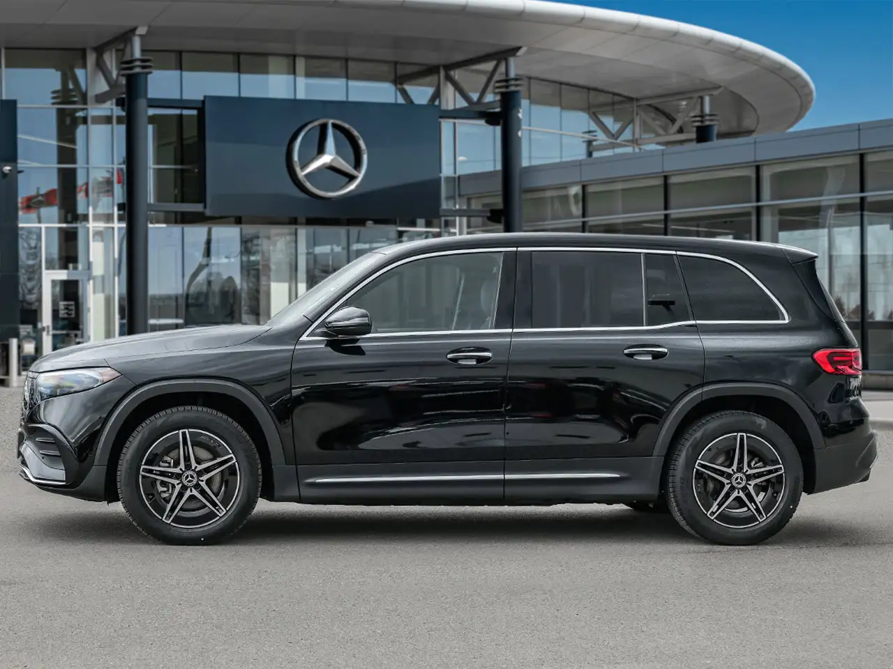 Mercedes-Benz EQB - Image 3