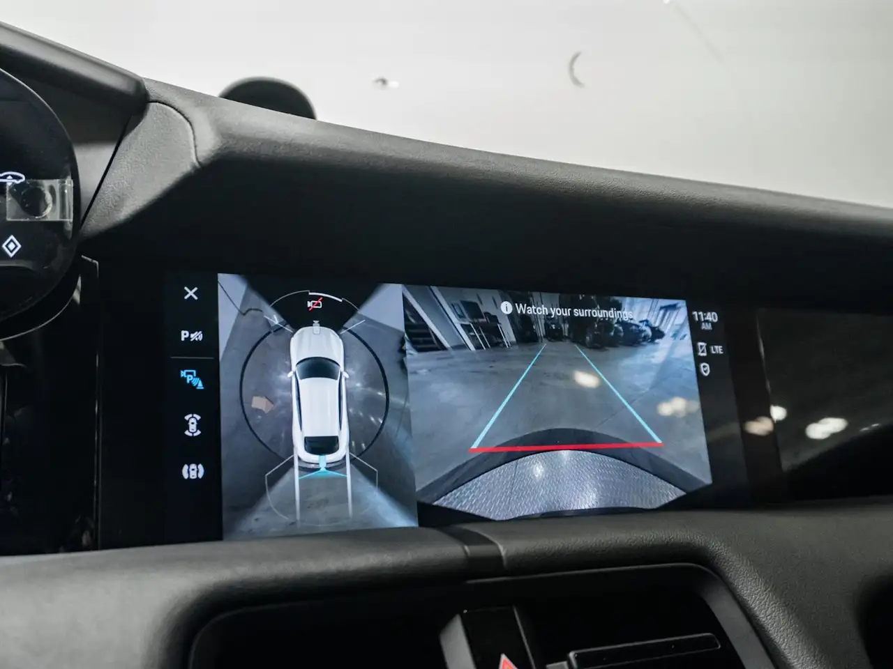 Porsche Taycan - Image 20