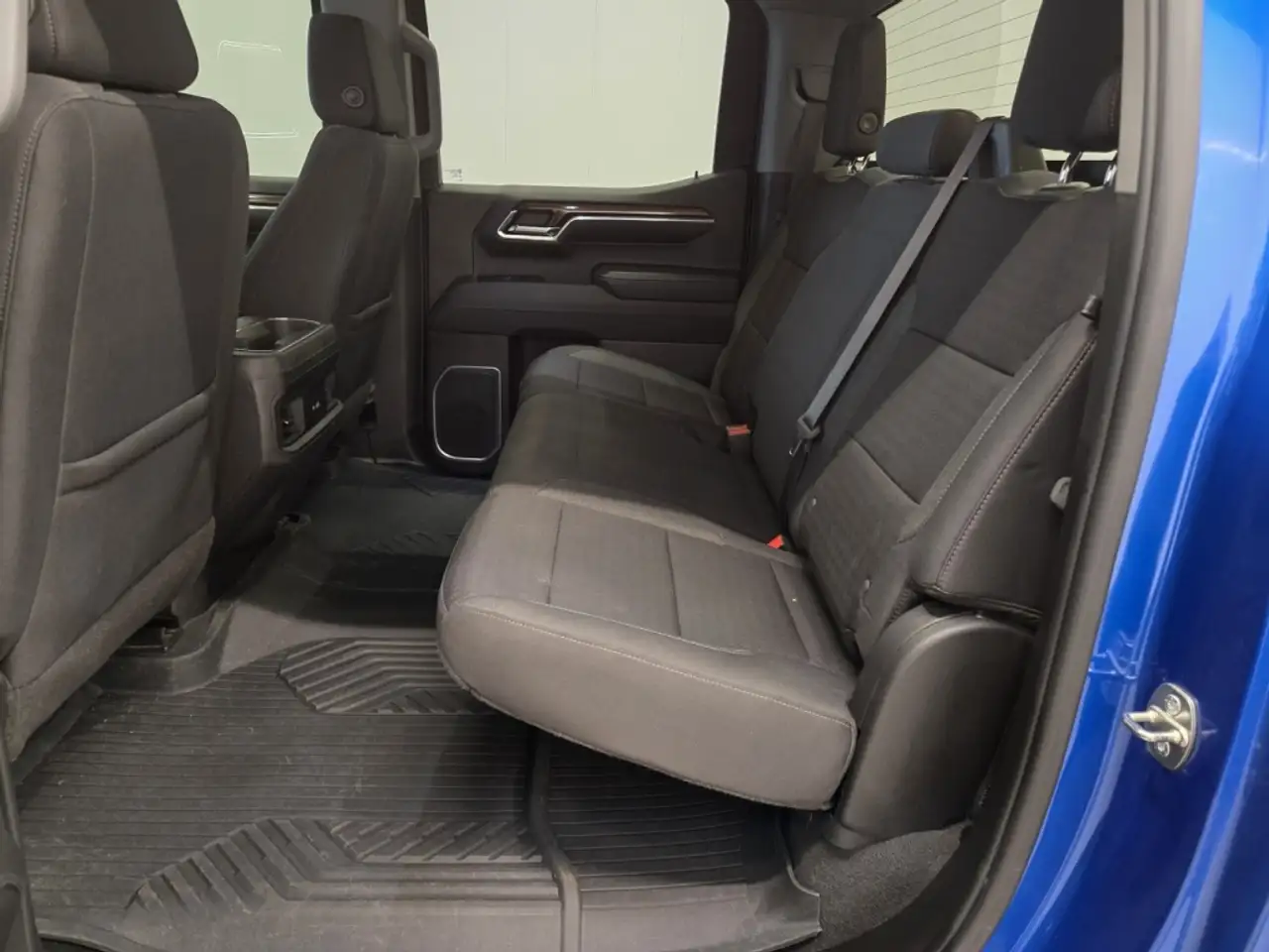 Chevrolet Silverado 1500 - Image 15