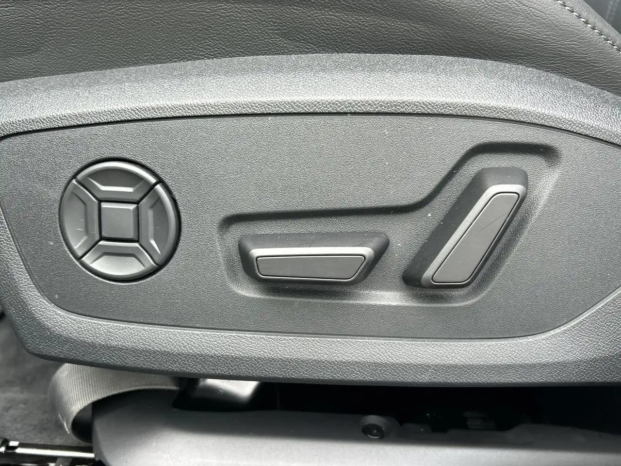 Audi A6 - Image 20