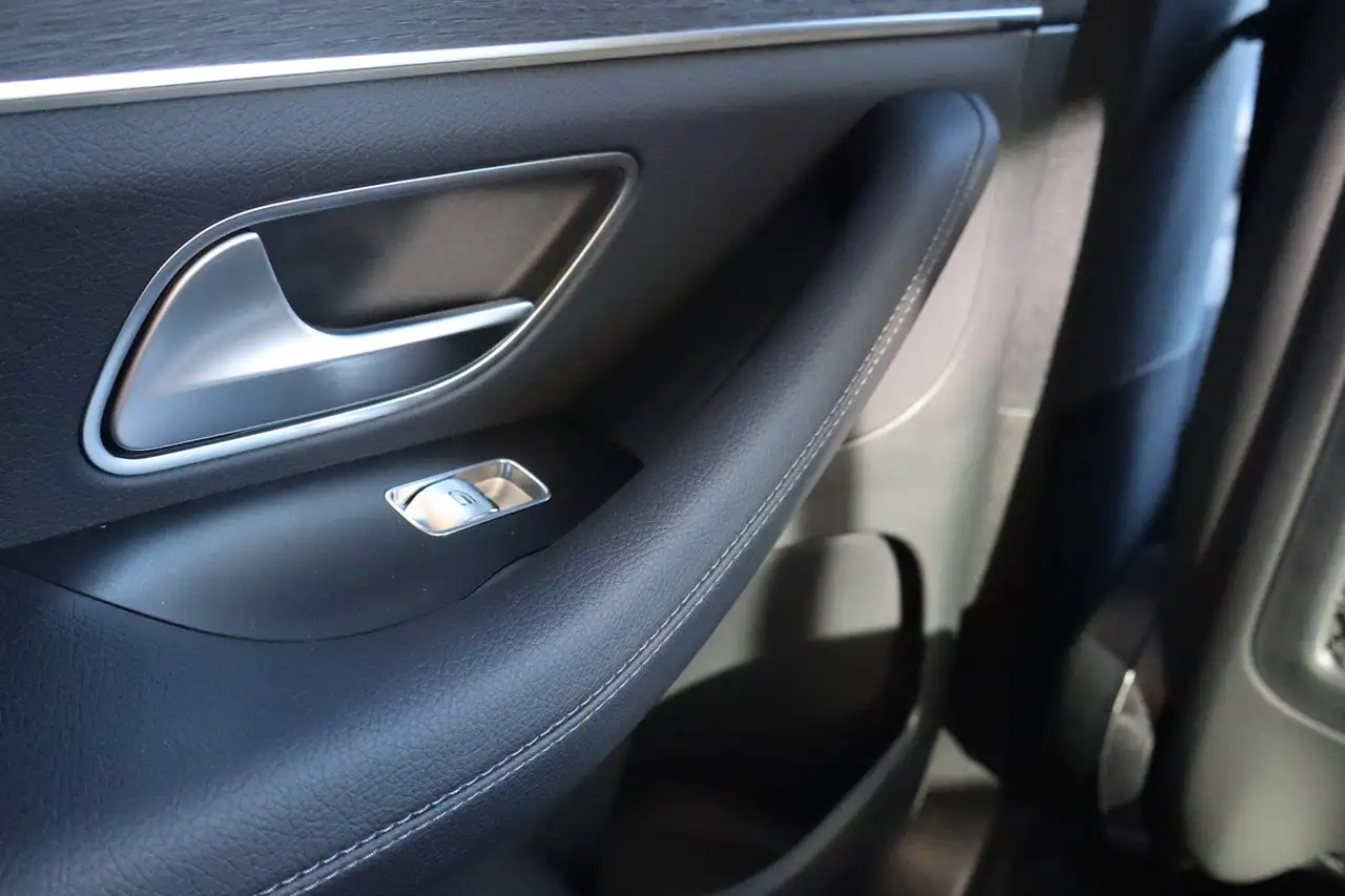 Mercedes-Benz GLE - Image 27