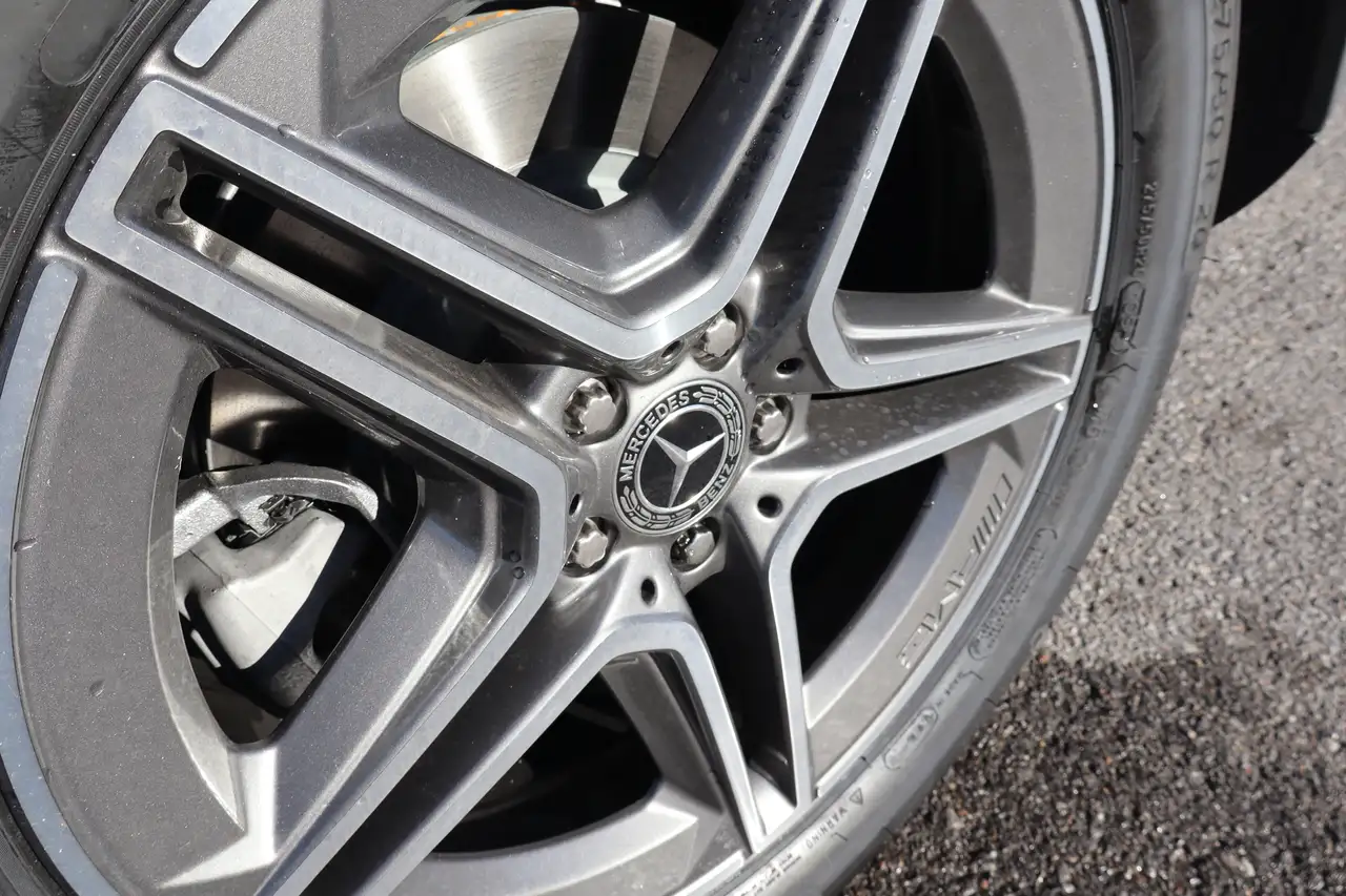 Mercedes-Benz GLE - Image 4
