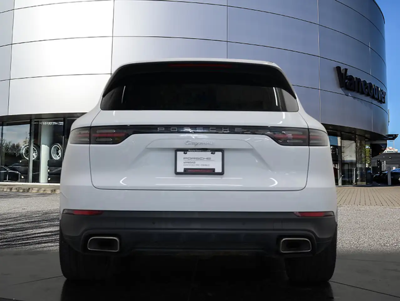 Porsche Cayenne - Image 4