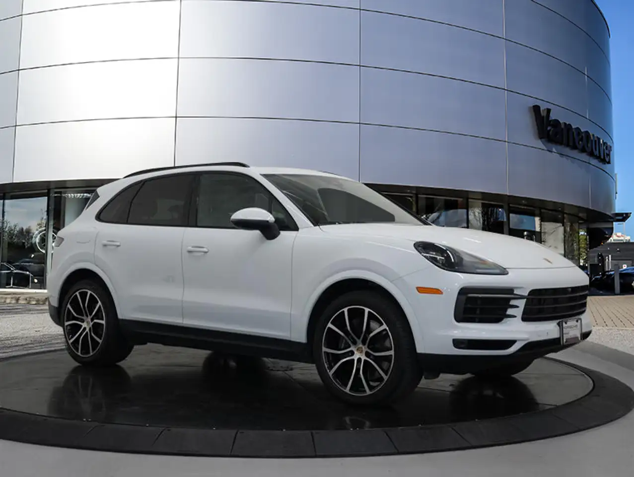 Porsche Cayenne - Image 7