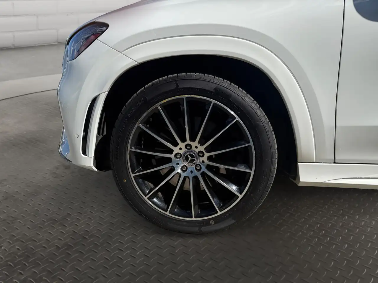 Mercedes-Benz GLE - Image 9