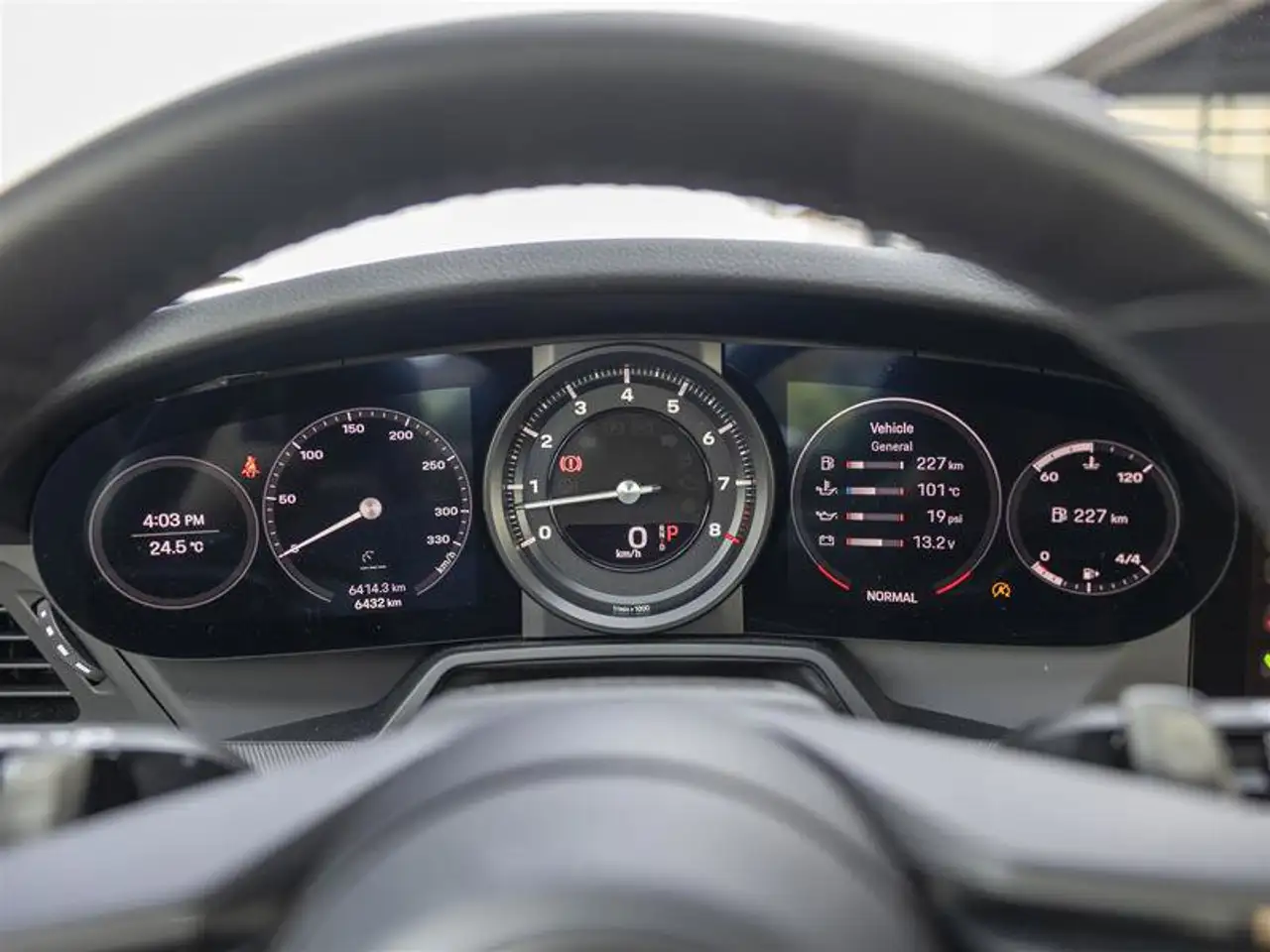 Porsche 911 - Image 28