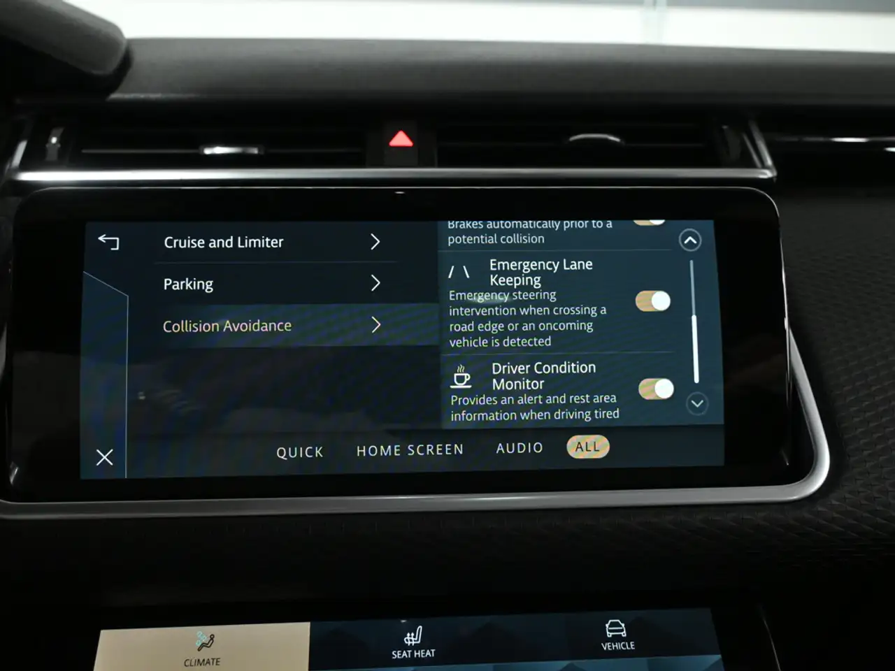 Land Rover Range Rover Velar - Image 22