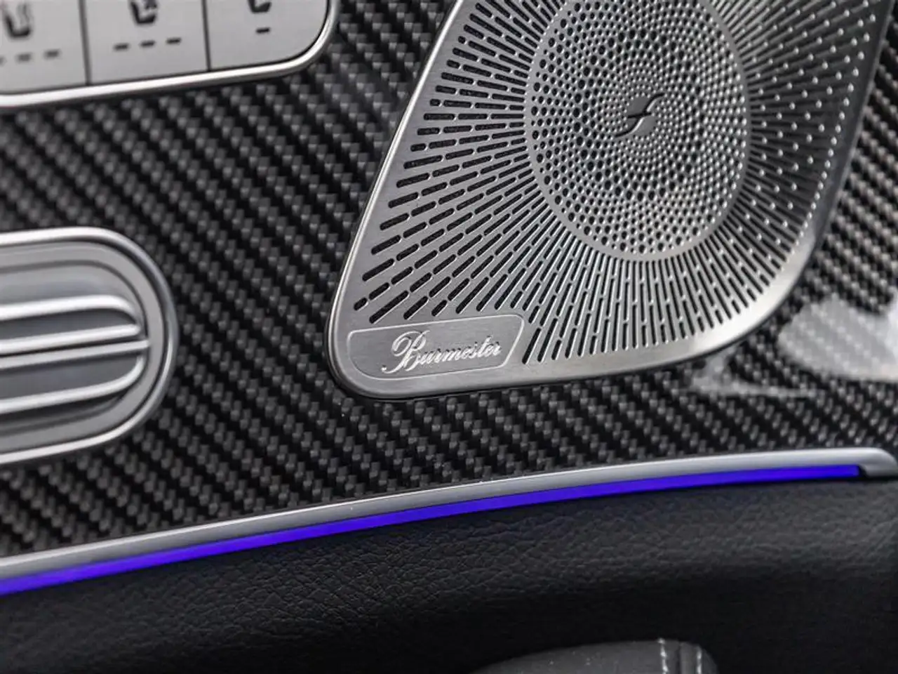 Mercedes-Benz GLE - Image 24