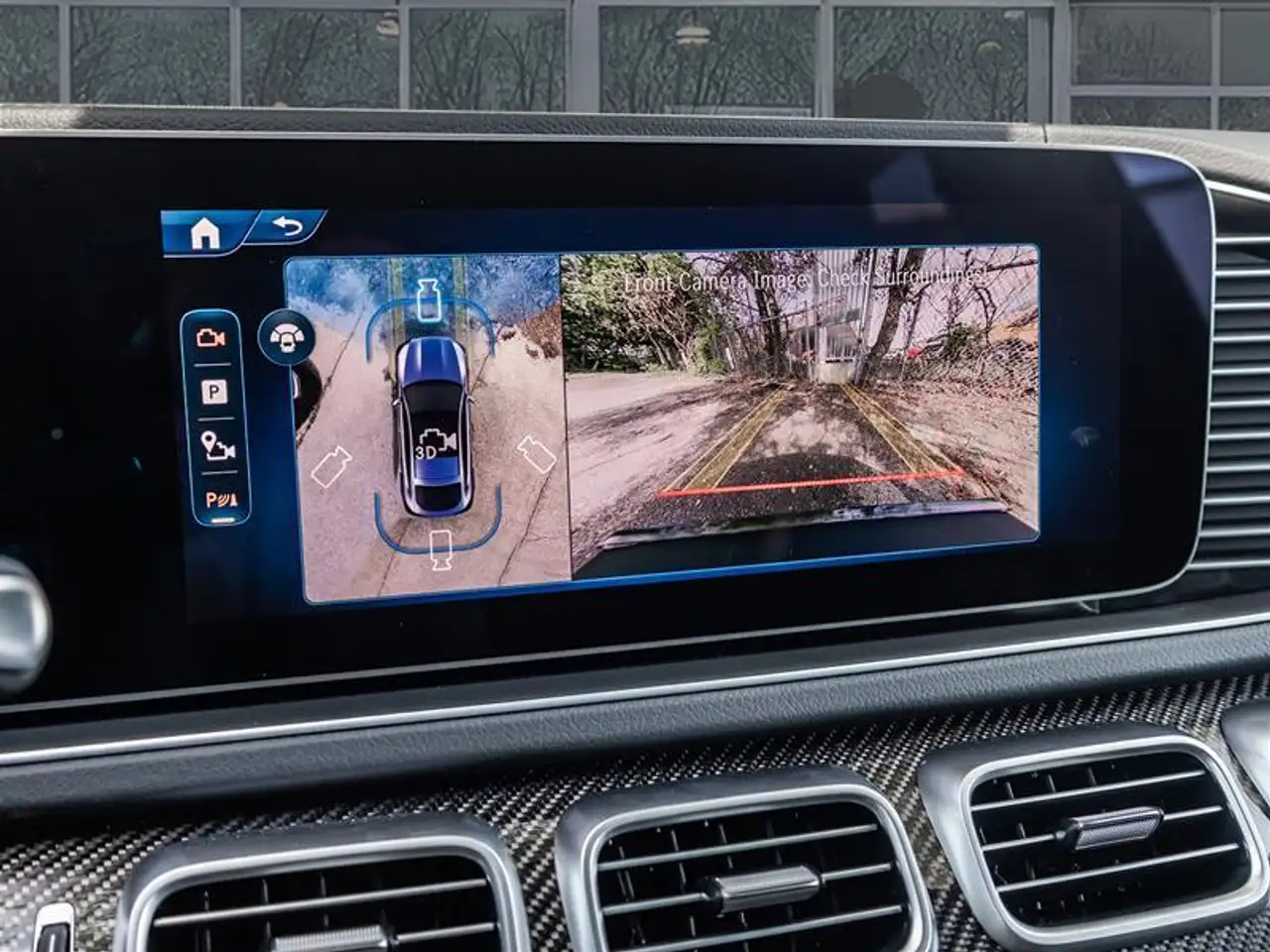 Mercedes-Benz GLE - Image 21