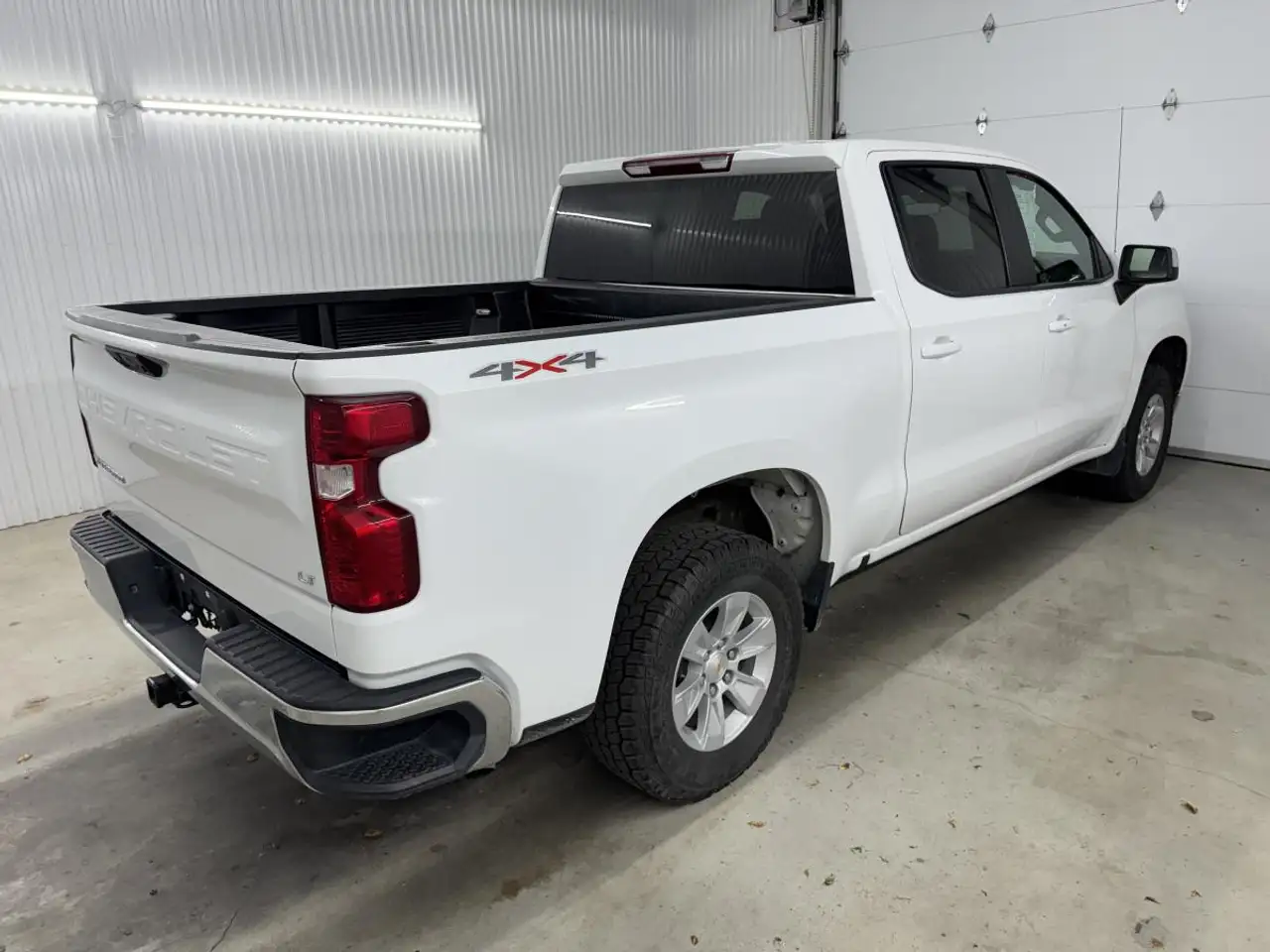 Chevrolet Silverado 1500 - Image 5