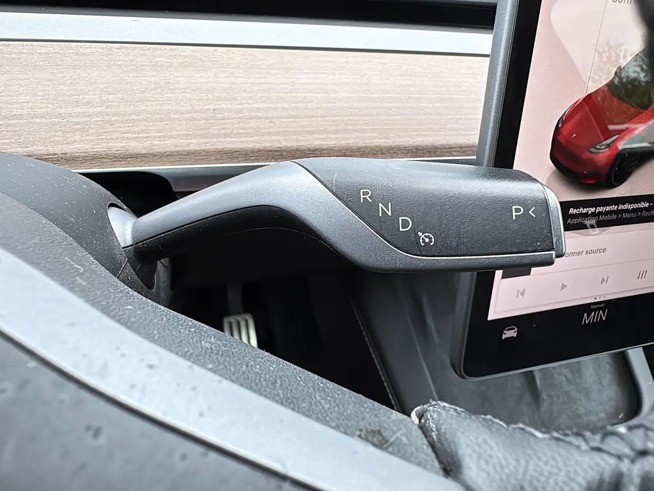 Tesla Model Y - Image 25