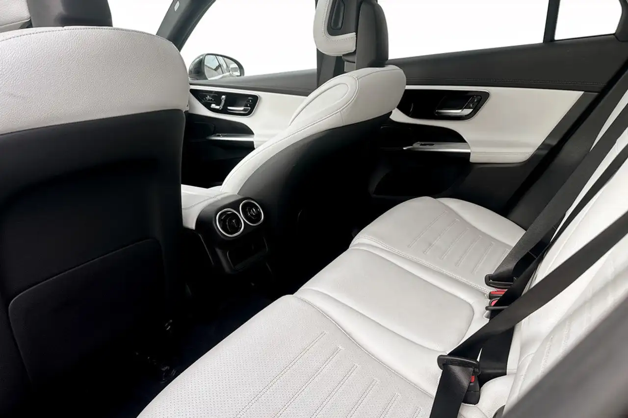 Mercedes-Benz GLC - Image 12