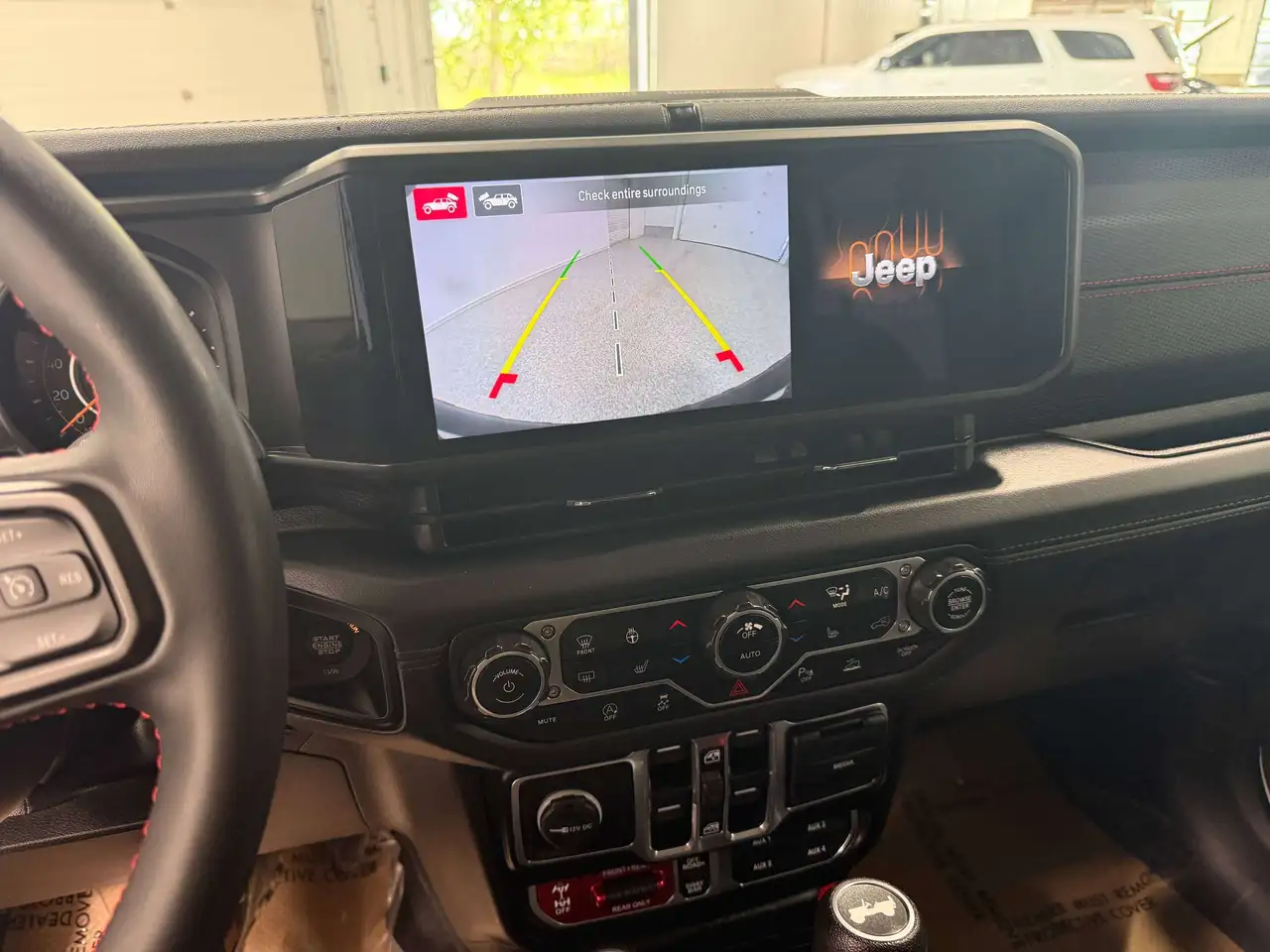 Jeep Wrangler - Image 17