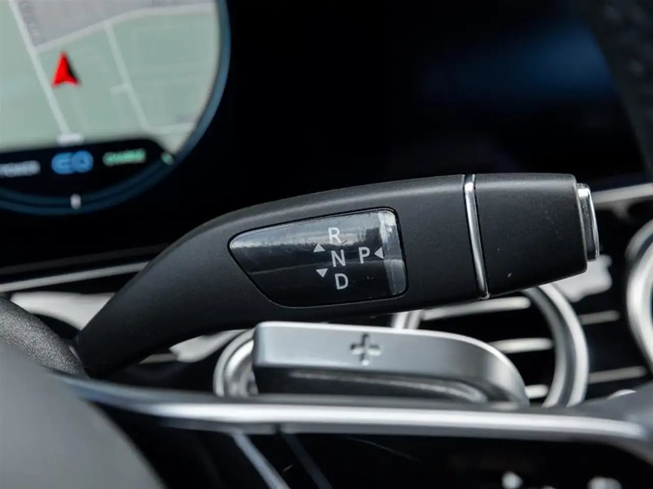 Mercedes-Benz E-Class - Image 20