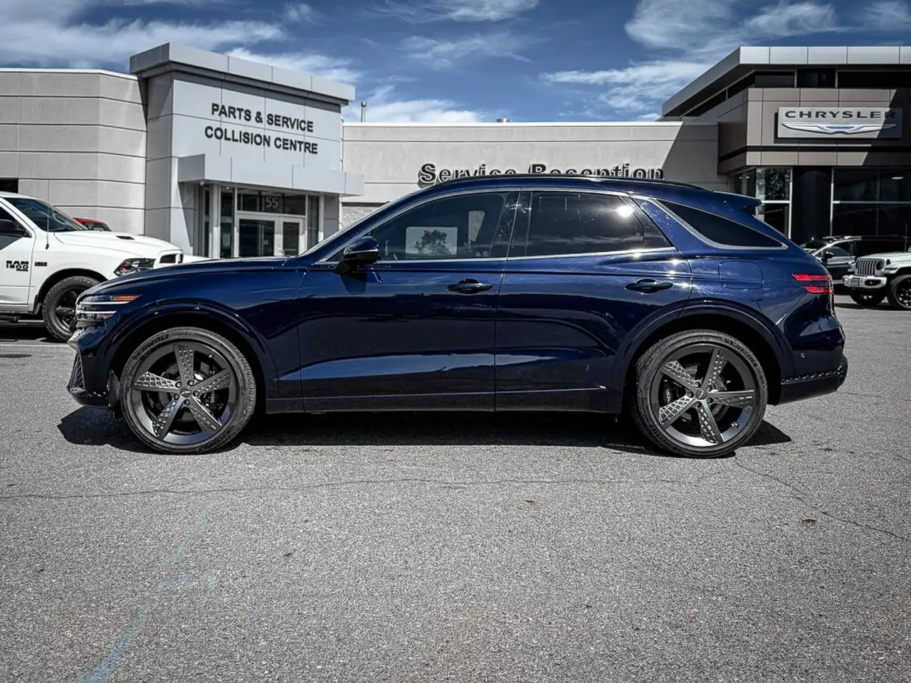 Genesis GV70 - Image 8