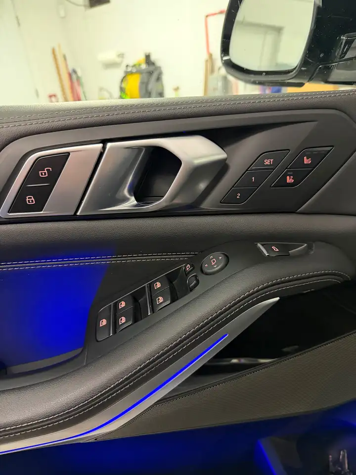 BMW X5 - Image 17