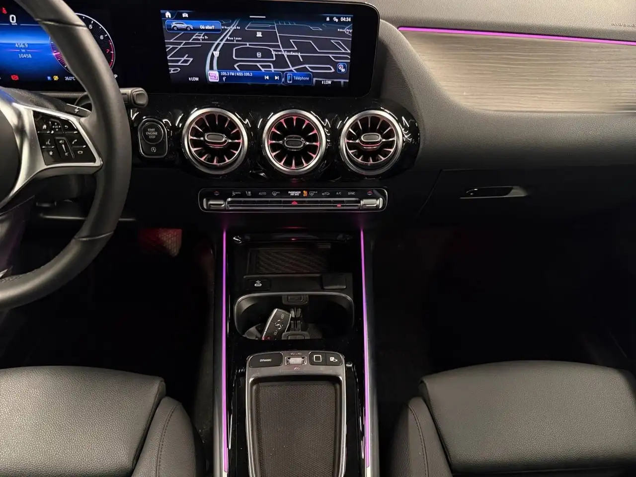 Mercedes-Benz GLA - Image 15