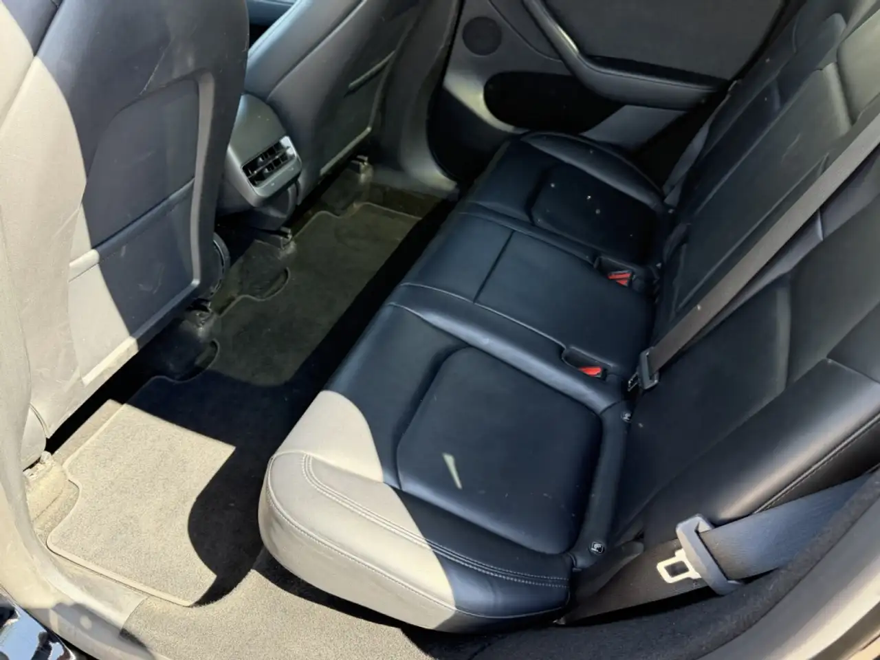 Tesla Model Y - Image 6