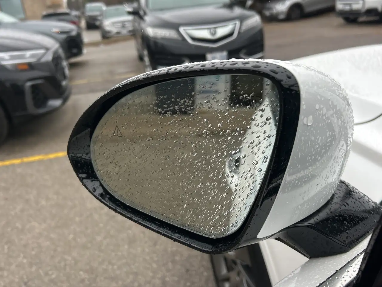 Genesis GV70 - Image 18