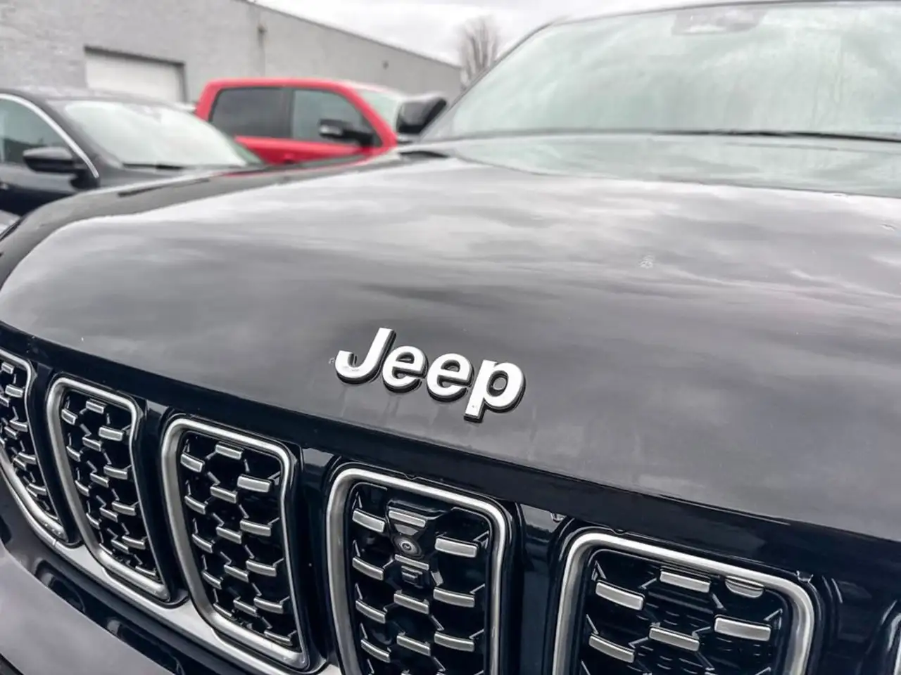 Jeep Grand Cherokee - Image 9