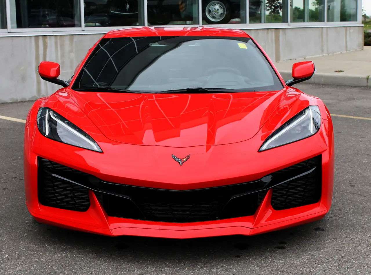 Chevrolet Corvette - Image 2