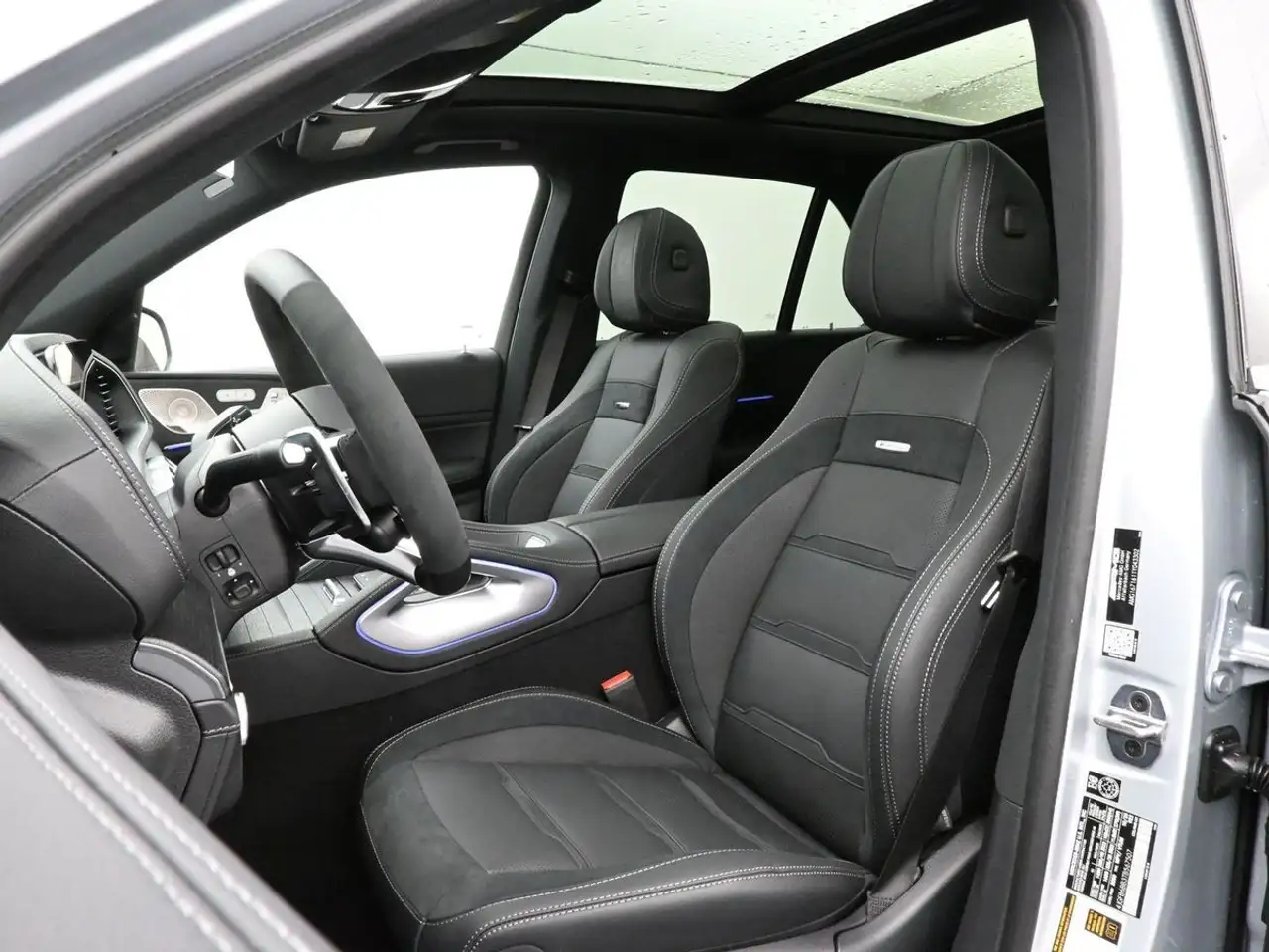 Mercedes-Benz GLE - Image 21