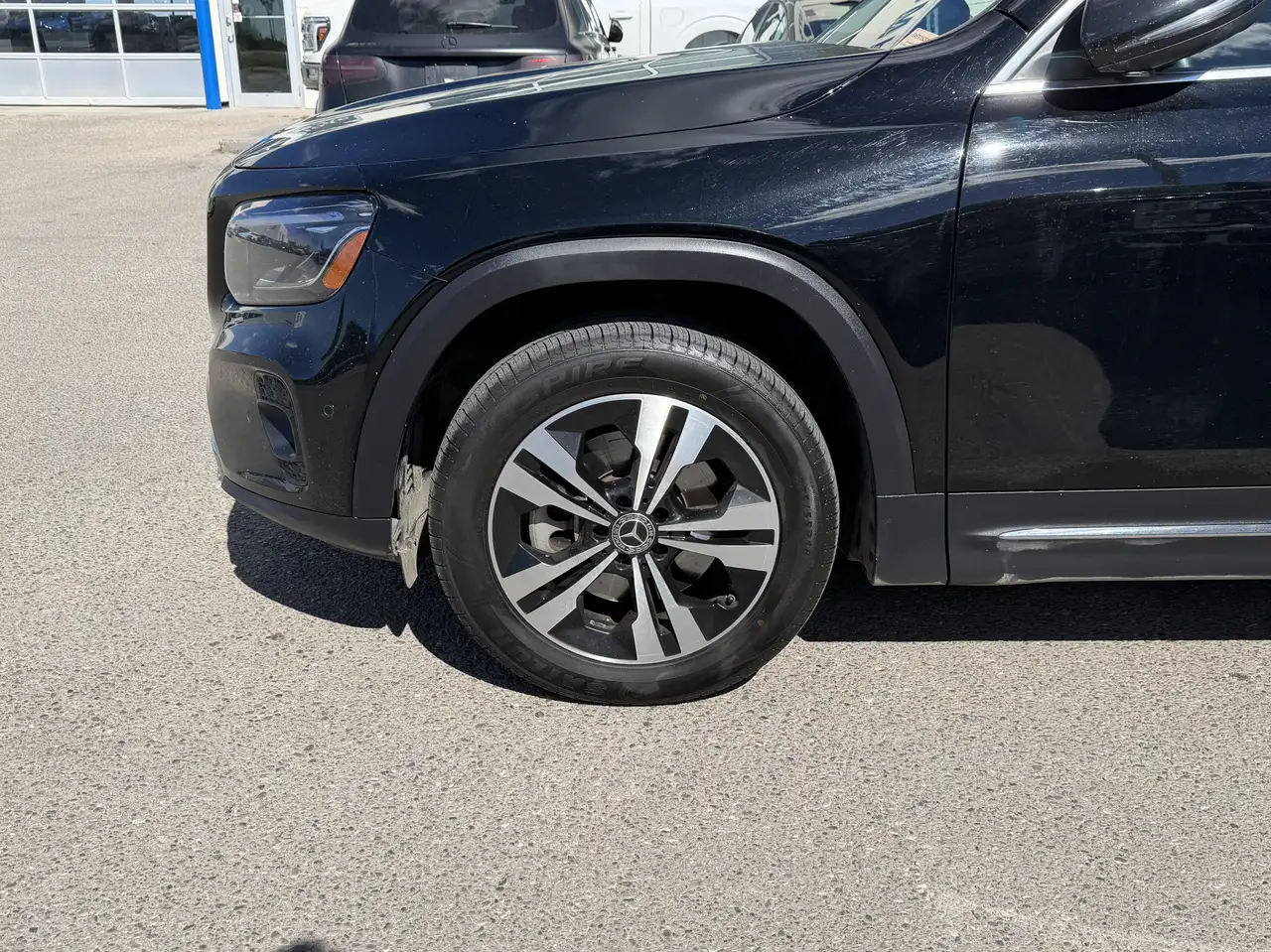 Mercedes-Benz GLB - Image 3