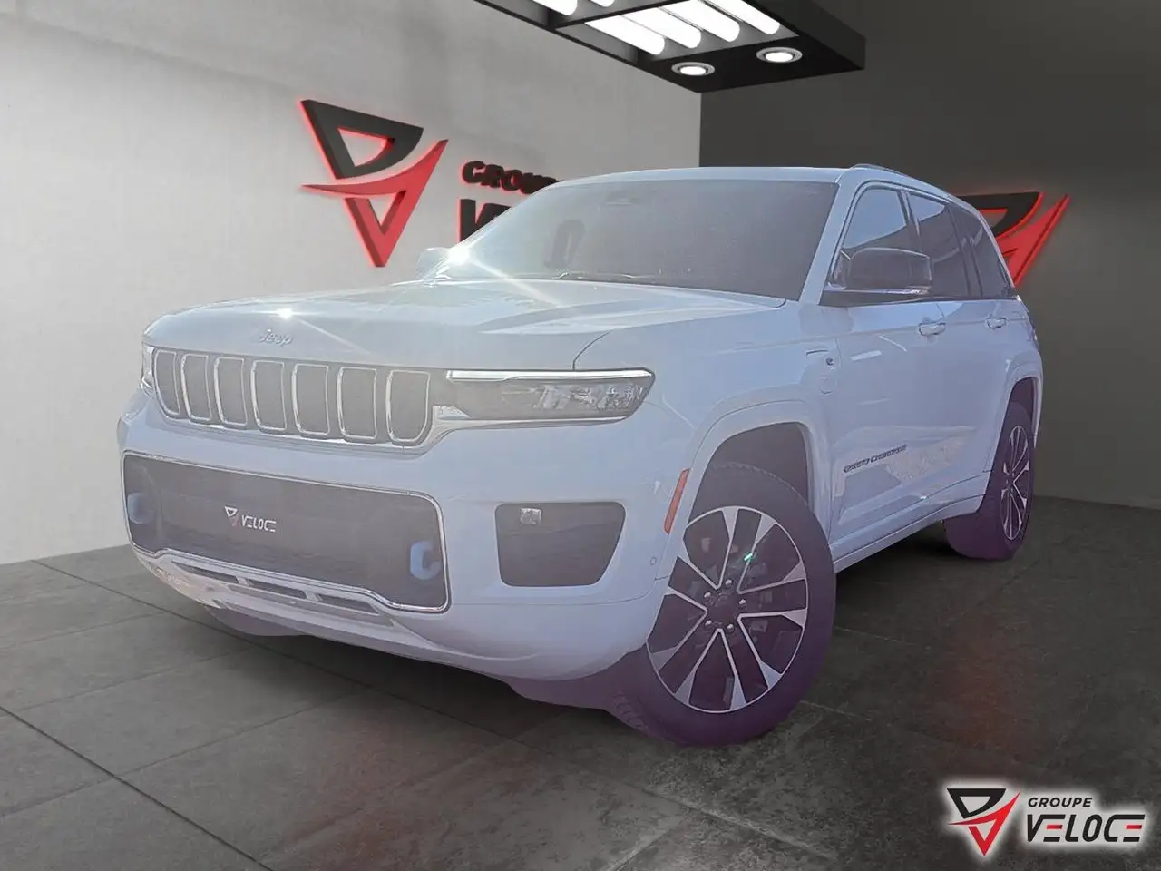 Jeep Grand Cherokee - Image 1