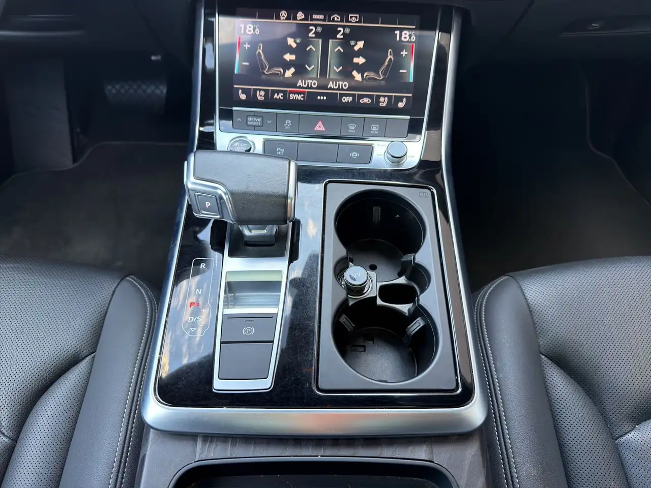 Audi Q8 - Image 17