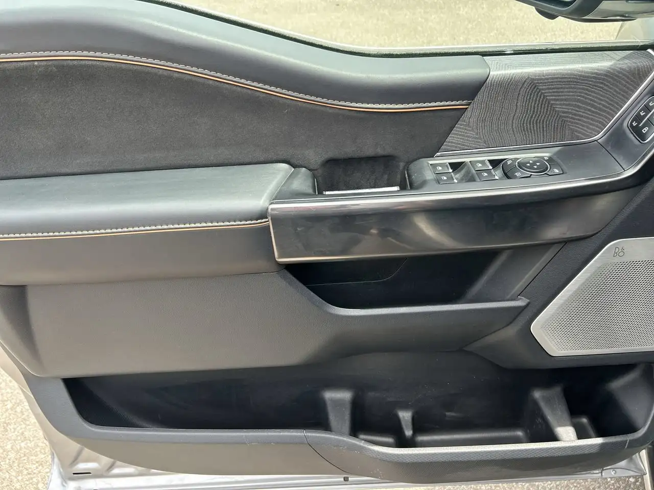 Ford F-150 - Image 12