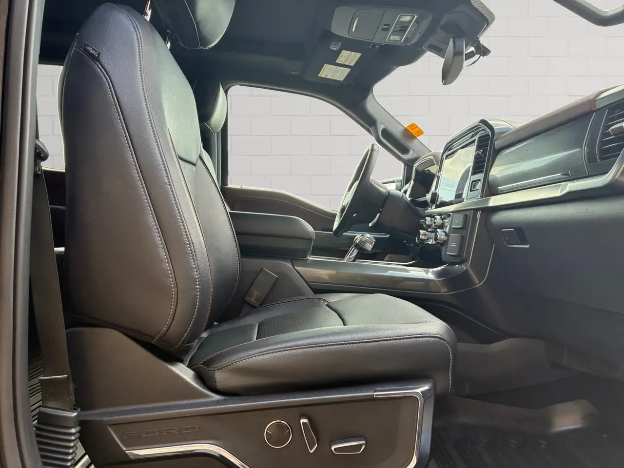 Ford F-150 - Image 17