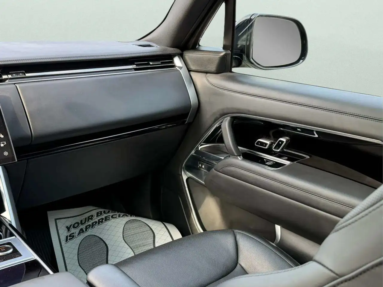 Land Rover Range Rover - Image 17