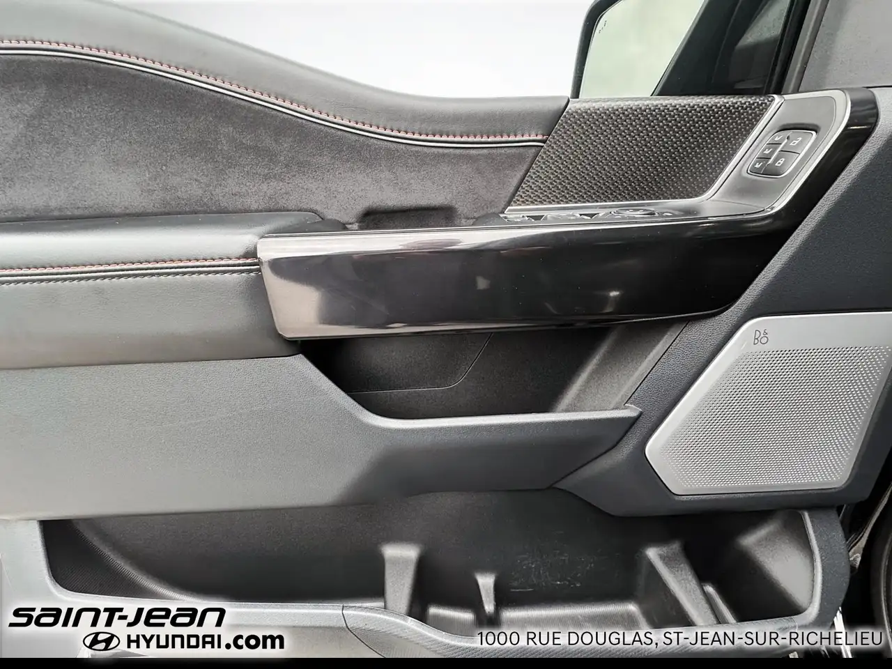 Ford F-150 - Image 12