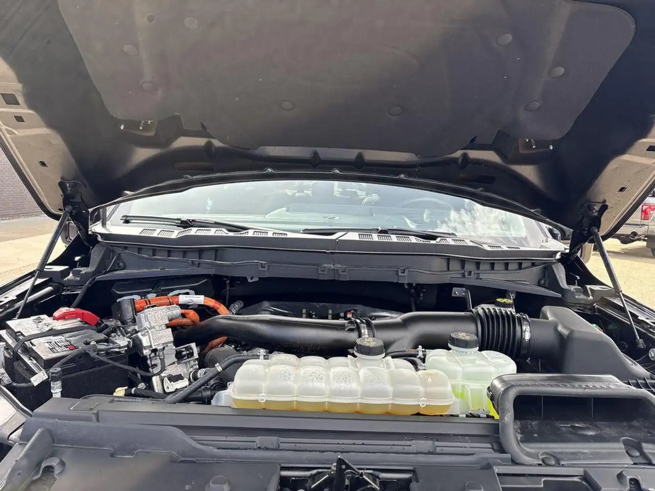 Ford F-150 - Image 12