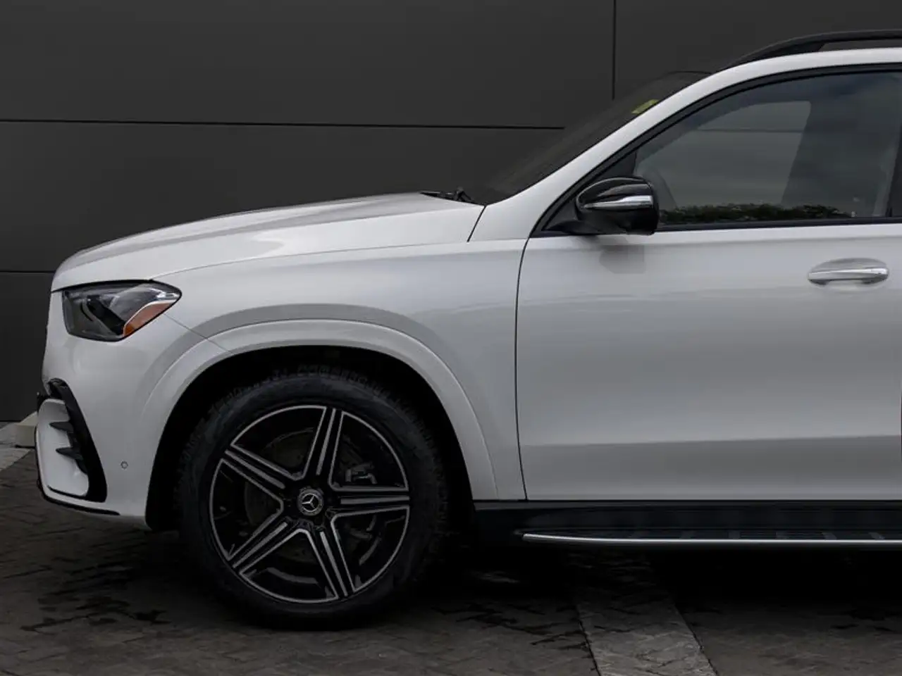 Mercedes-Benz GLE - Image 3