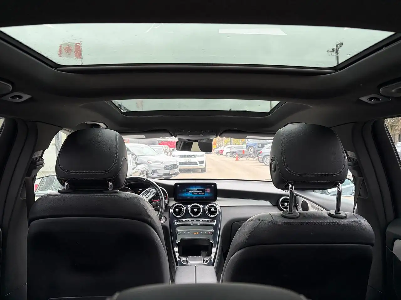 Mercedes-Benz GLC - Image 32