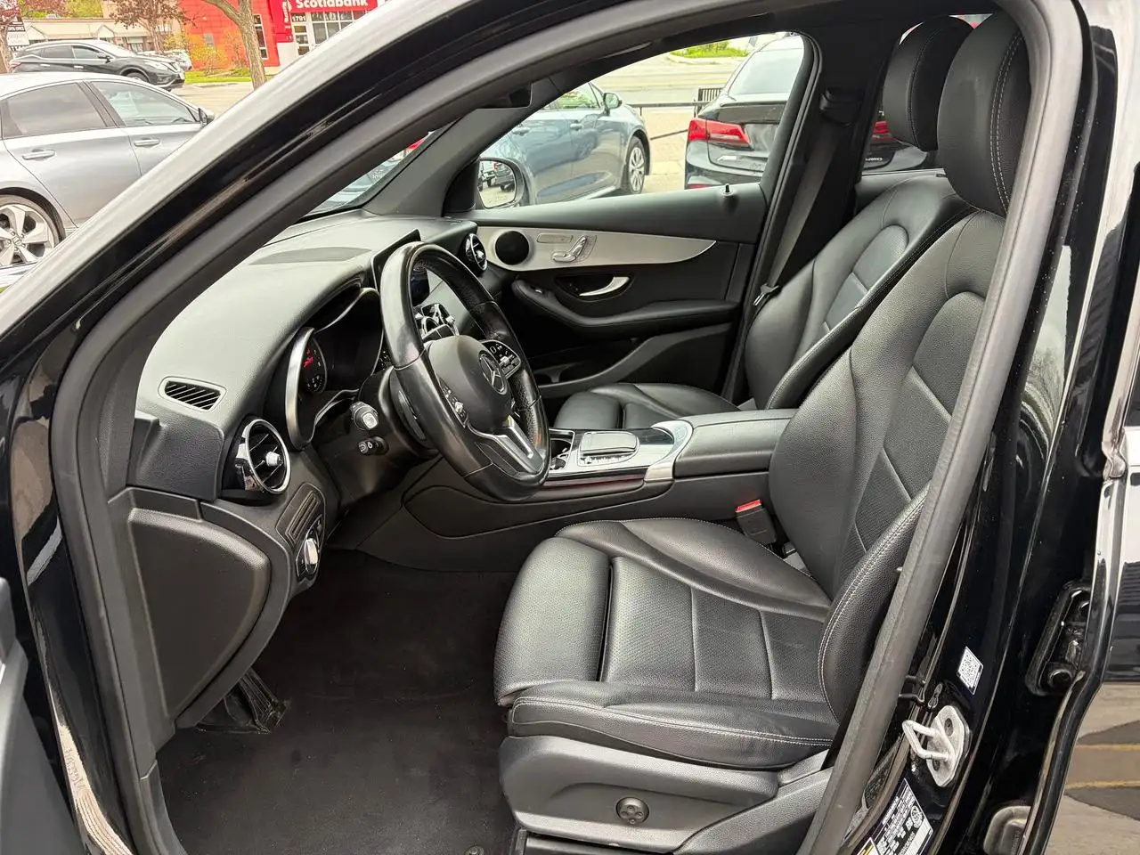 Mercedes-Benz GLC - Image 11