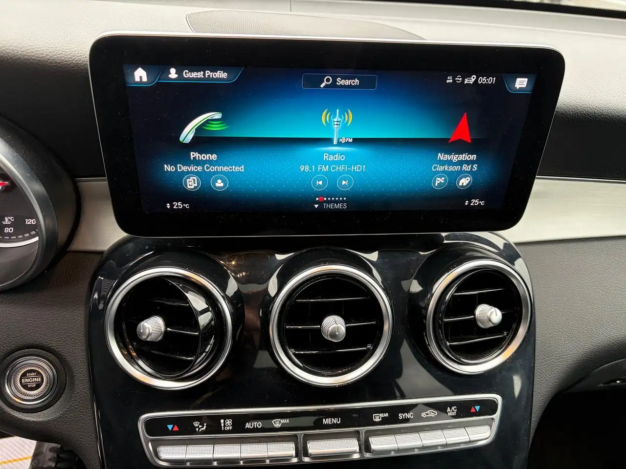 Mercedes-Benz GLC - Image 33
