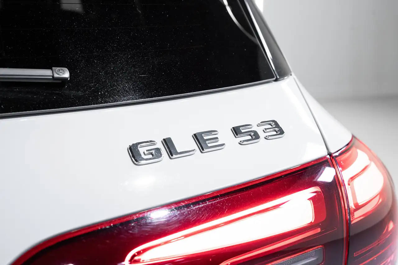 Mercedes-Benz GLE - Image 29