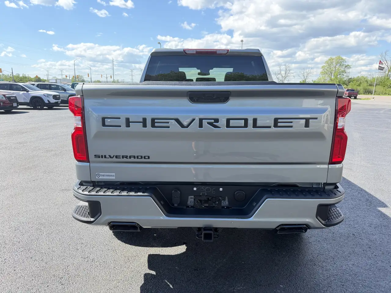 Chevrolet Silverado 1500 - Image 6