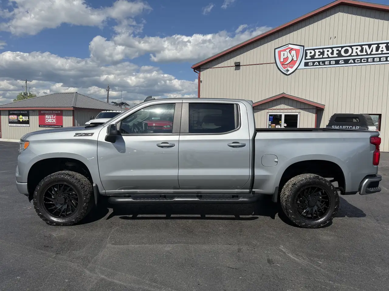 Chevrolet Silverado 1500 - Image 4