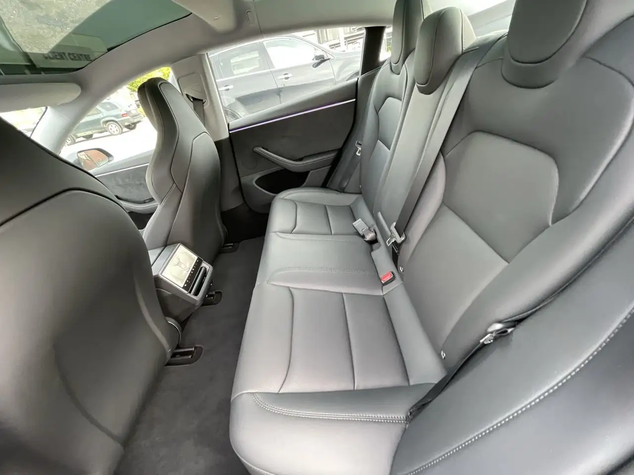 Tesla Model 3 - Image 31